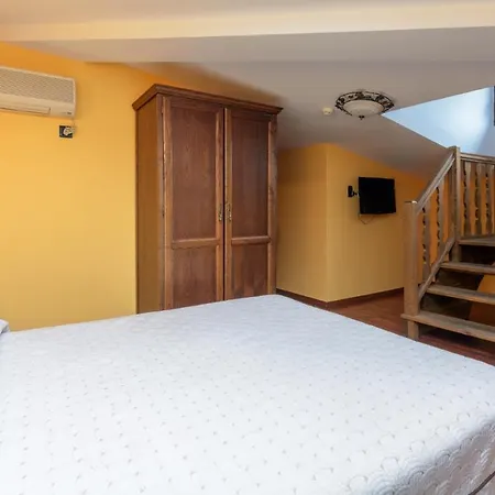 Rural Angeles En Hurdes 3*